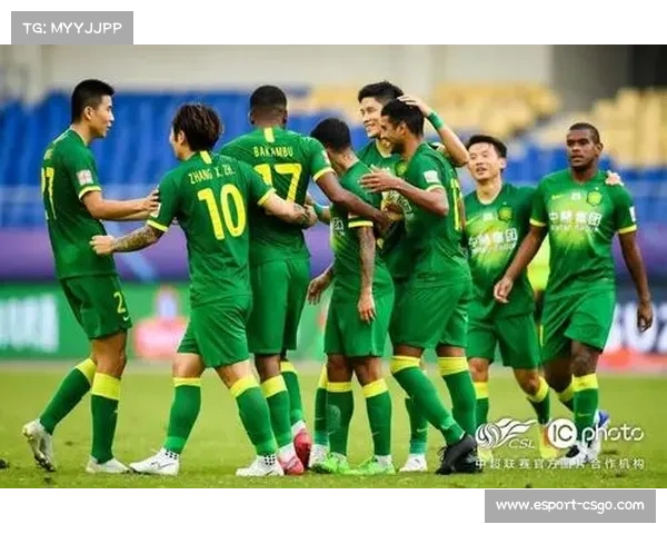 成都警方通报两人扰乱中超联赛秩序被行拘,禁入场馆观赛一年